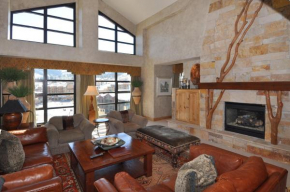 Stunning penthouse with 3,600 sq, ft, of luxury